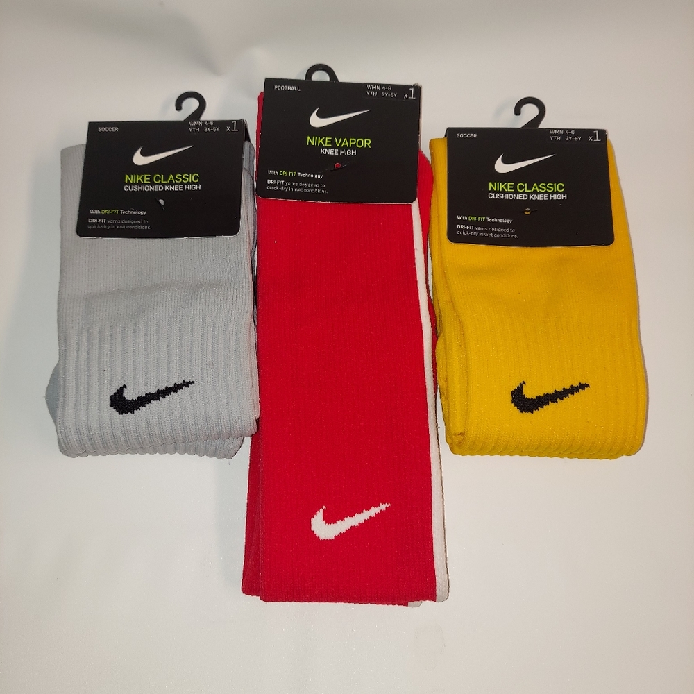 New 3 pair of Nike socks